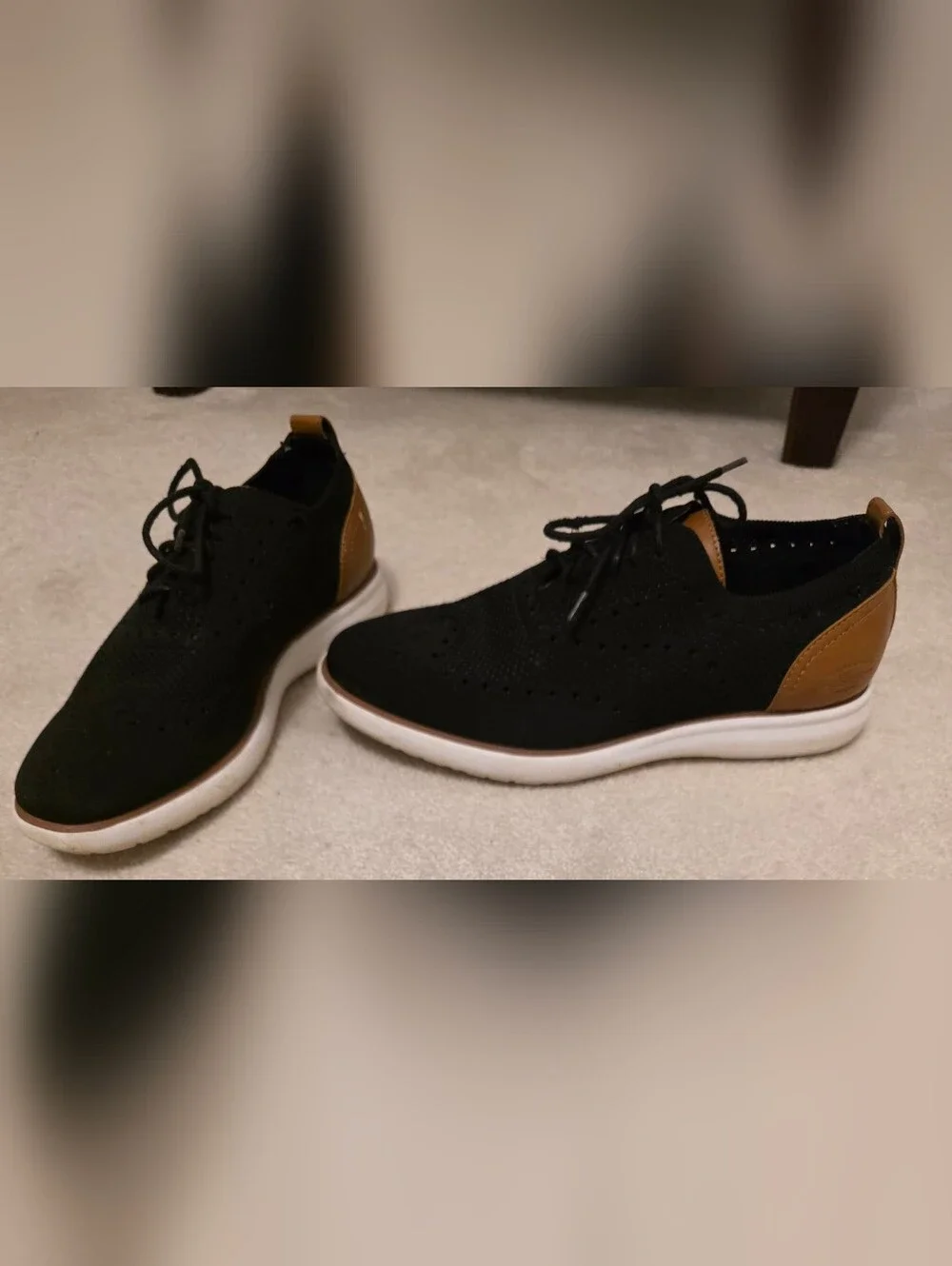 G.H. Bass & Co. Men's - 9.5 Black Knit Casual Dress Shoe Tan Heel & Tongue
